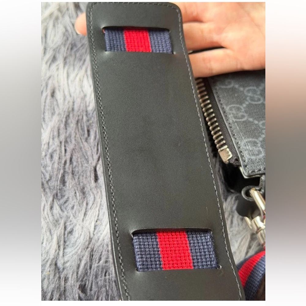 Gucci Gray Messenger Bag with Red and Blue Strap - Picture 6 of 13